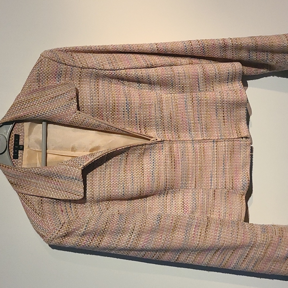 Pink treed like jacket/blazer